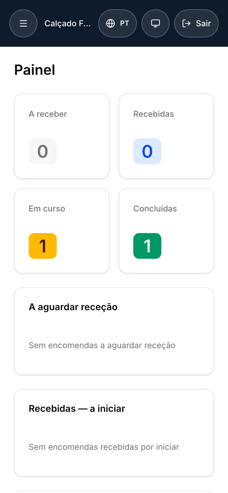 Painel do portal de subcontratados num telemóvel com encomendas a receber, recebidas, em curso e concluídas